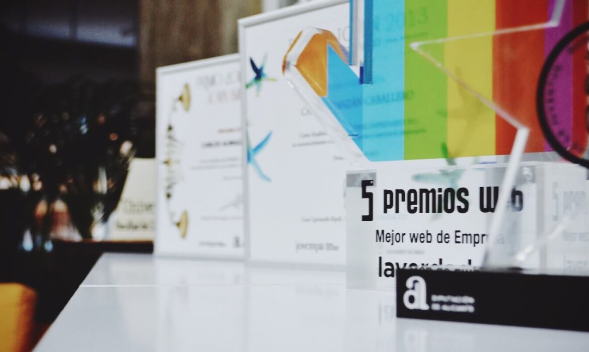 bg-premios-bit